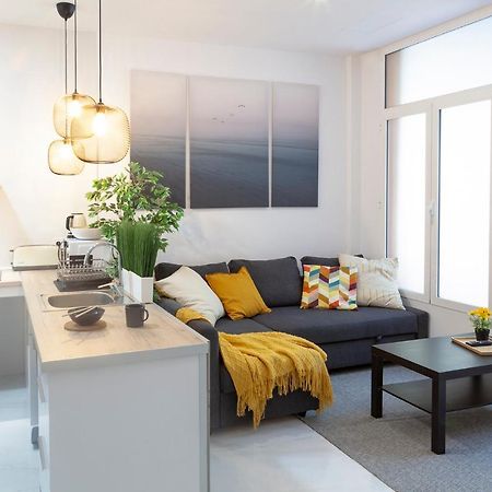 Artistic Digital Retreat-Great Location Near Metro Apartment Valencia Bagian luar foto