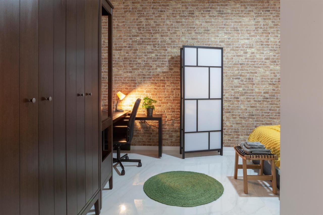 Artistic Digital Retreat-Great Location Near Metro Apartment Valencia Bagian luar foto